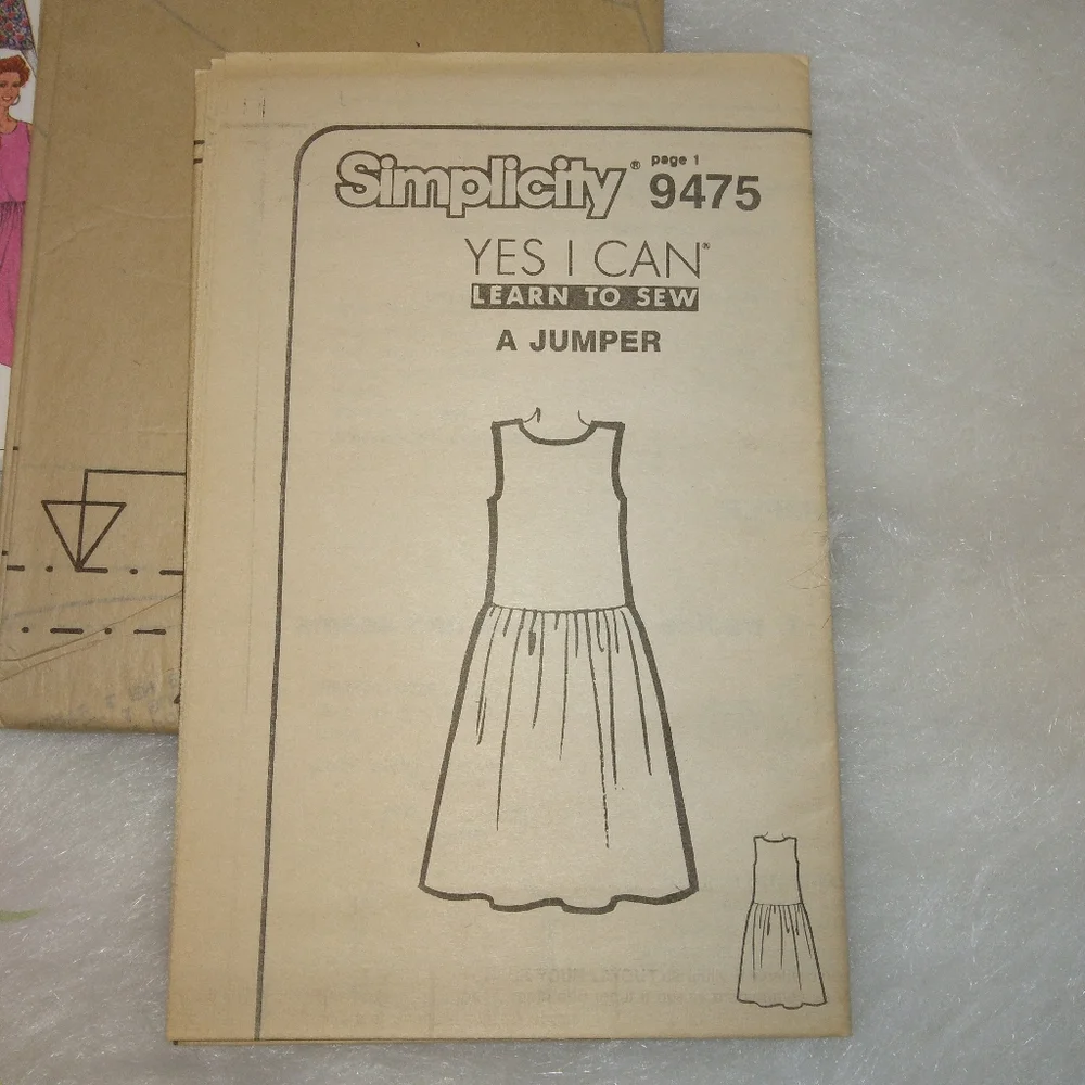 Simplicity 9475 EASY Jumper, learn to Sew Size 4-6-8